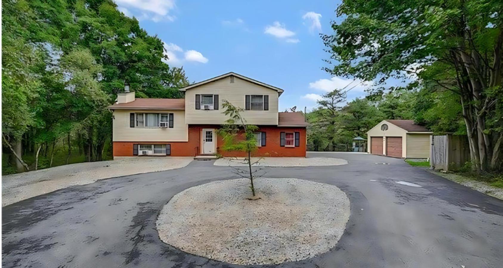 Peaceful Pocono Home With Hot Tub, Gym, & Office Long Pond Luaran gambar