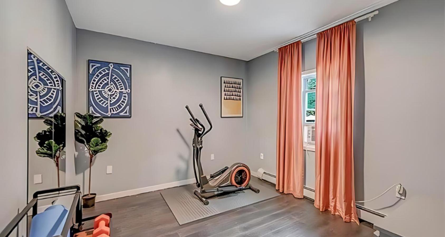 Peaceful Pocono Home With Hot Tub, Gym, & Office Long Pond Luaran gambar