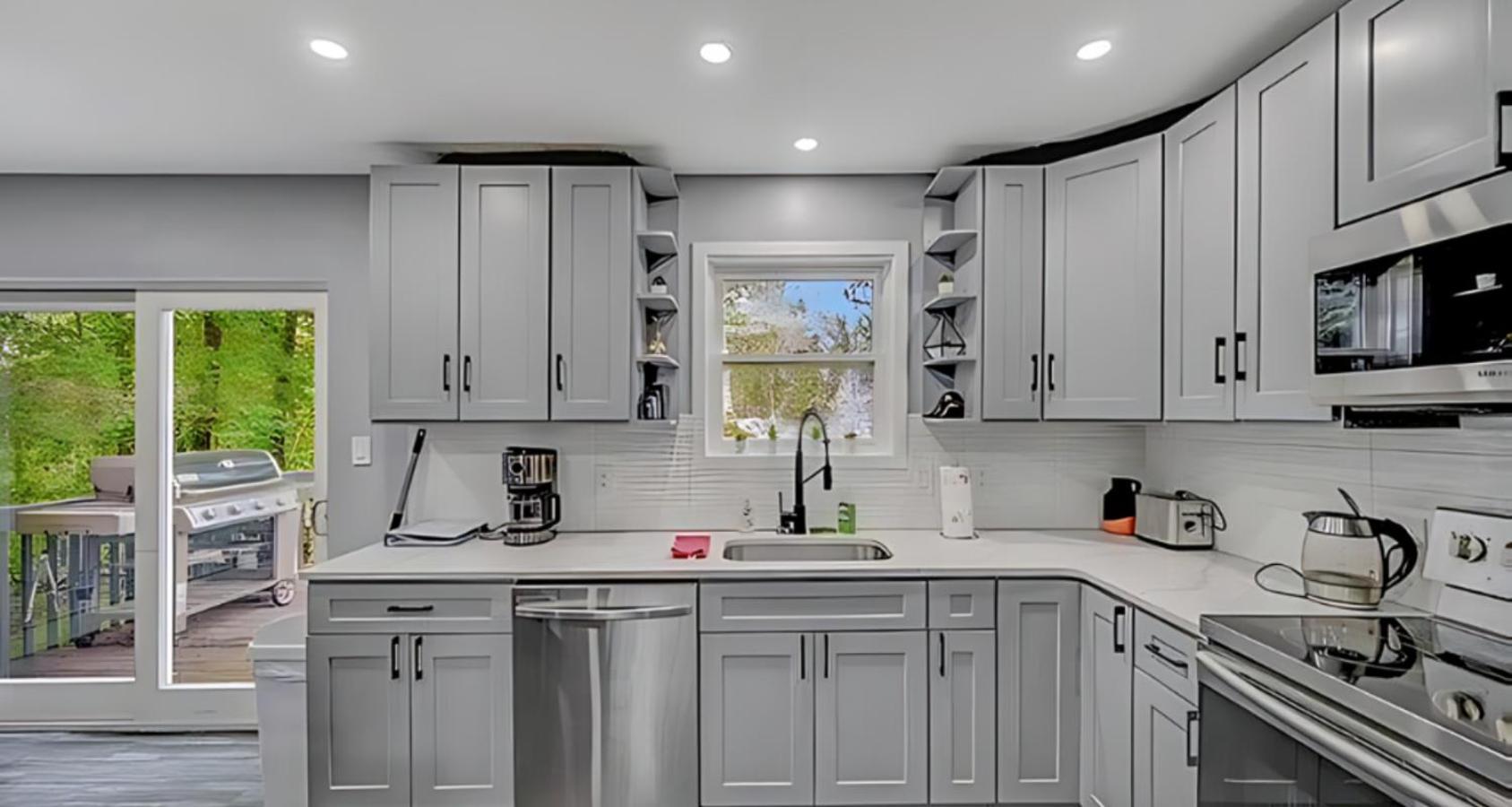Peaceful Pocono Home With Hot Tub, Gym, & Office Long Pond Luaran gambar