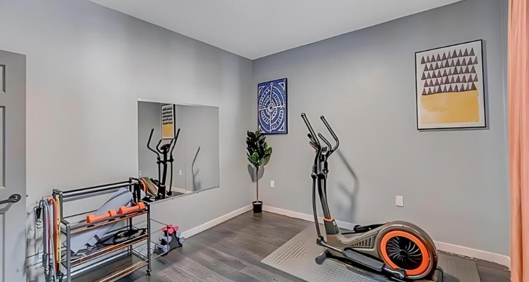 Peaceful Pocono Home With Hot Tub, Gym, & Office Long Pond Luaran gambar